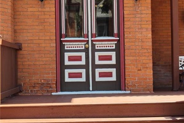 27 Ontario Avenue, Hamilton, ON, photo 2
