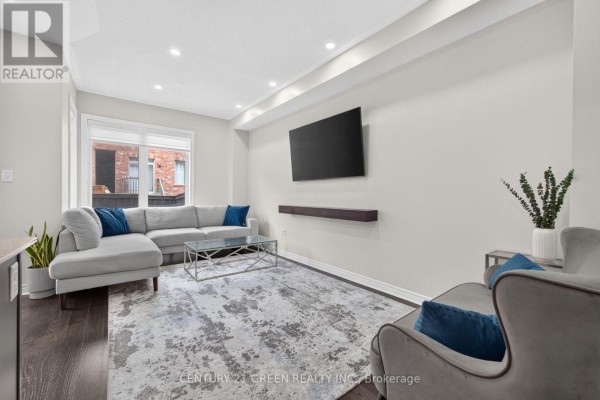 Bedroom 2 - 27 Padbury Trail, Brampton, ON L7A4V2 Photo 5
