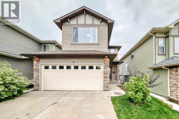 Pantry - 27 Pantego Way Nw, Calgary, AB T3K0C3 Photo 4