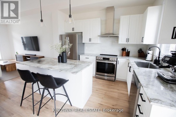 Kitchen - 27 Paradox Street, Vaughan, ON L4L1A7 Photo 5