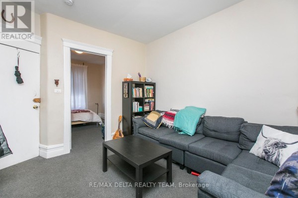 27 Perkins Street, Ottawa, ON K1R7G4 Photo 4