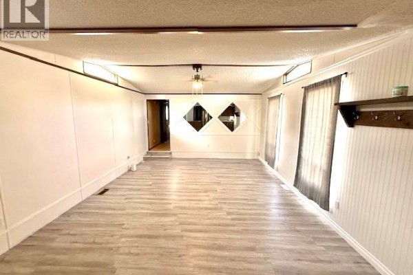 27 Prairie Sun Court, Swift Current, SK, photo 2