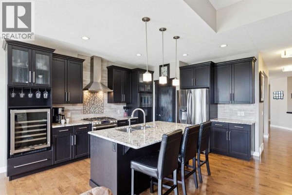 27 Ridge View Place, Cochrane, AB, photo 2