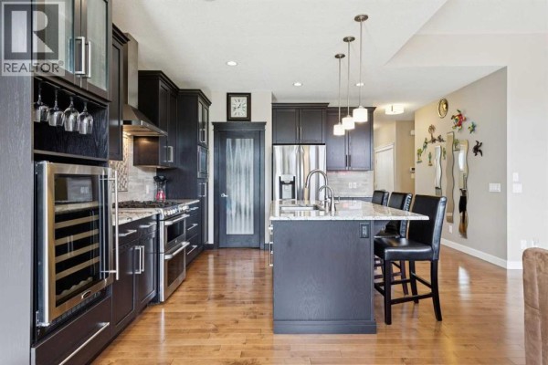 27 Ridge View Place, Cochrane, AB, photo 3