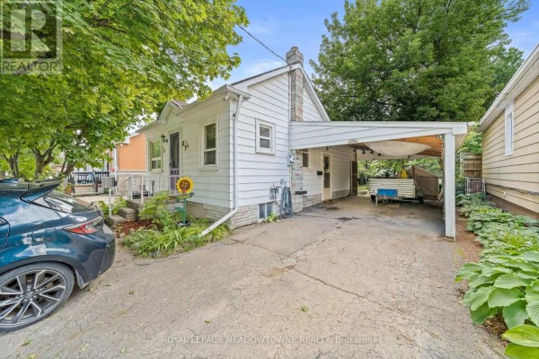 27 Royce Avenue, Brampton
