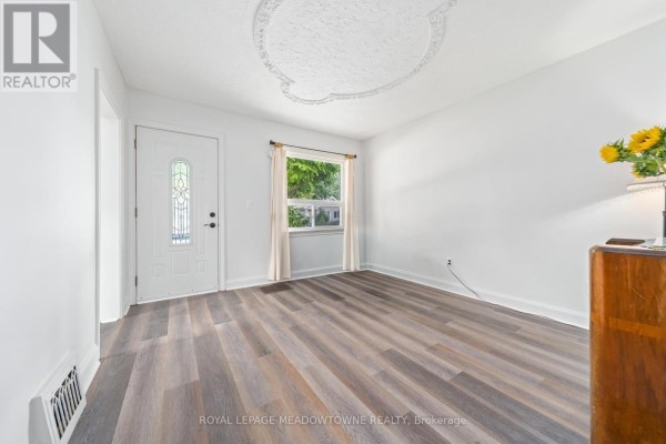 27 Royce Avenue, Brampton, ON L6Y1J6 Photo 5