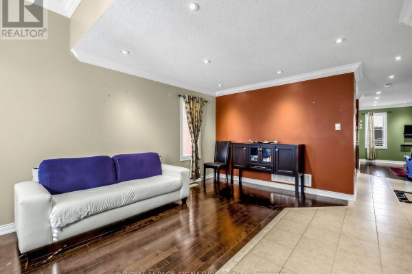 Great room - 27 Shapland Crescent, Ajax, ON L1Z0K2 Photo 4