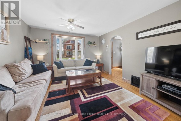 Bedroom 2 - 27 St Paul Street, Kawartha Lakes, ON K9V1S3 Photo 5