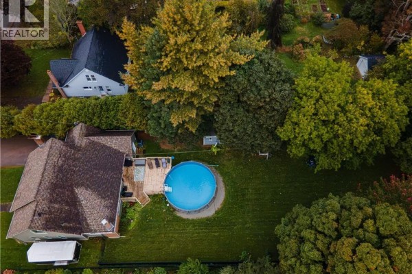 Bath (# pieces 1-6) - 27 Stewart Avenue, Sussex, NB E4E2E7 Photo 5