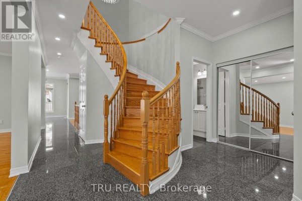 27 Upminster Way, Ottawa, ON K2J5H1 Photo 5