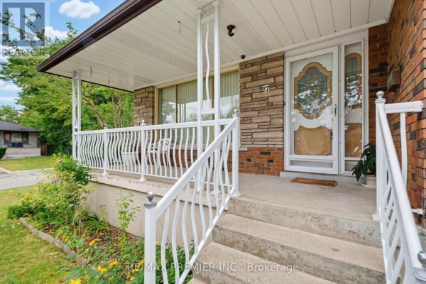 27 Whitfield Avenue, Toronto, ON, photo 2