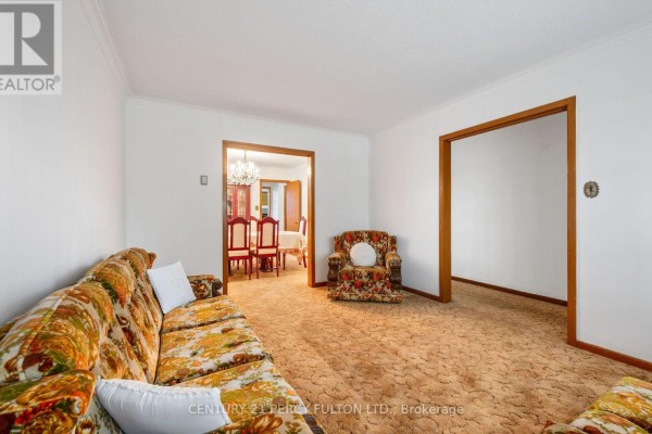 Bedroom 2 - 27 Willingdon Avenue, Toronto, ON M1N2L1 Photo 5