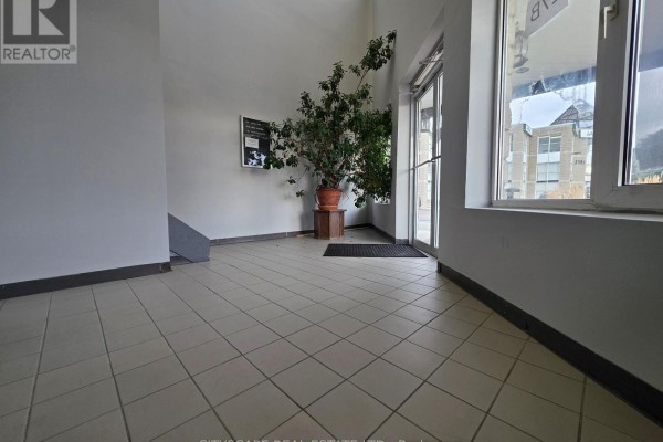 27-b - 2359 Royal Windsor Drive, Mississauga, ON L5J4S9 Photo 4