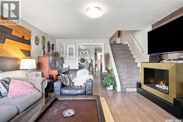 Laundry room - 270 Duffield Street W, Moose Jaw, SK S6H5H4 Photo 5