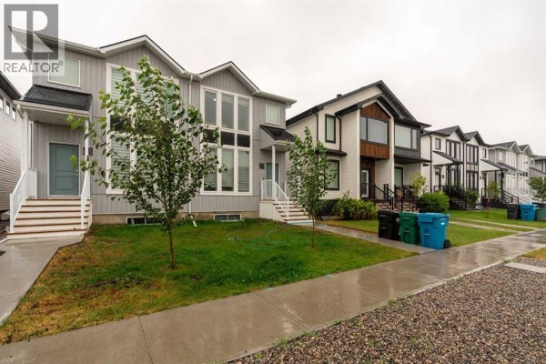 270 Grassland Boulevard W, Lethbridge, AB, photo 2