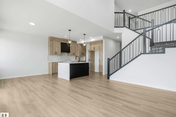 270 Munn Wy, Leduc, AB, photo 2