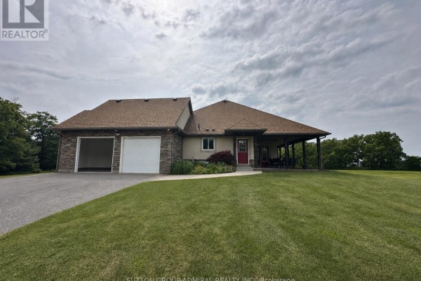 Kitchen - 2700 Bridge Street, Fort Erie, ON L0S1N0 Photo 3