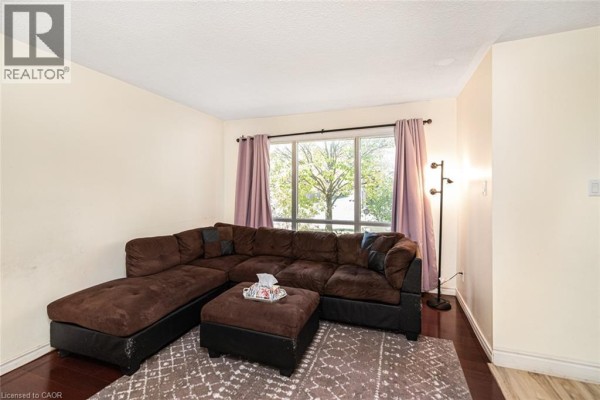 4pc Bathroom - 2700 E Barton Street E Unit# 5, Hamilton, ON L8E2J7 Photo 4