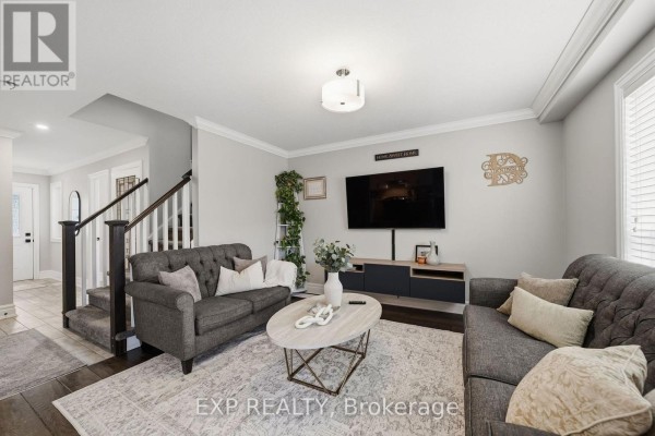 Primary Bedroom - 2700 Foxbend Link, London North, ON N6G0M7 Photo 4