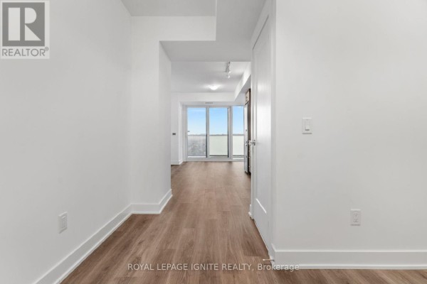 2701 - 2545 Simcoe Street N, Oshawa, ON L1L0W3 Photo 5