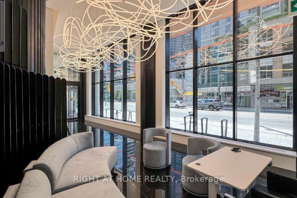 2701 - 280 Dundas Street W, Toronto, ON M5T0E3 Photo 5