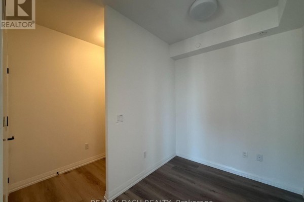 Kitchen - 2702 - 280 Dundas Street W, Toronto, ON M5T0E3 Photo 4