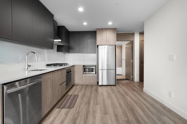 2702 10750 135a Street, Surrey, BC V3T0V4 Photo 2