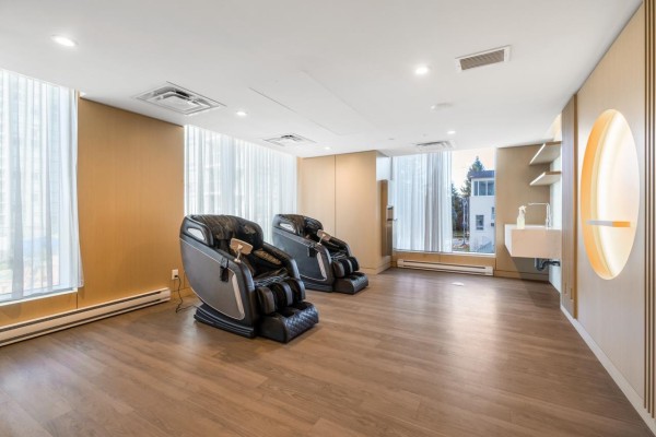 2702 13768 100 Avenue, Surrey, BC V3T0V2 Photo 4