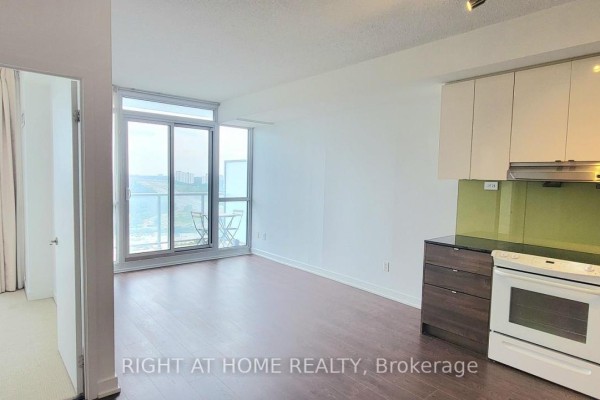 2703 - 121 Mcmahon Drive, Toronto, ON, photo 2