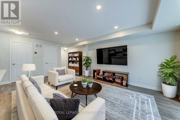 2704 - 2 Gable Hurst Way, Markham, ON L6B1N5 Photo 5