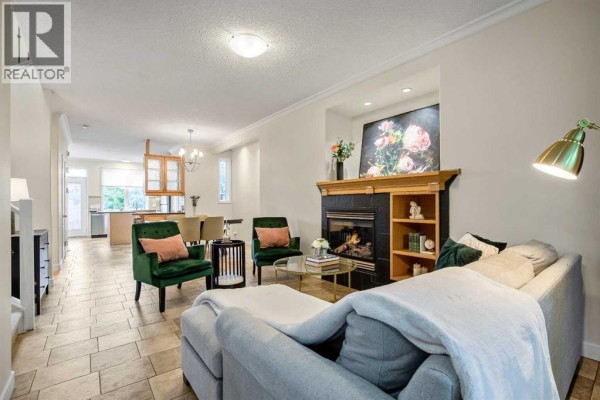 Dining room - 2705 11 Avenue Se, Calgary, AB T2A0E5 Photo 3