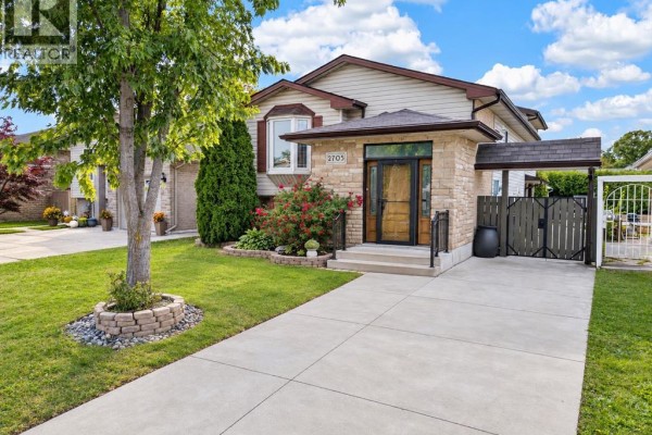 Residential for sale at 2705 Robert, Windsor, ON - MLS® ytIdPf