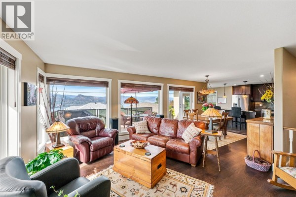 4pc Bathroom - 2705 Winifred Road, Naramata, BC V0H1N1 Photo 4