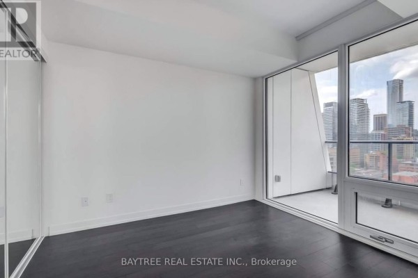 2706 - 85 Wood Street, Toronto, ON M4Y0E8 Photo 4