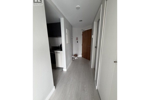 2706 1323 Homer Street, Vancouver, BC V6B5T1 Photo 3