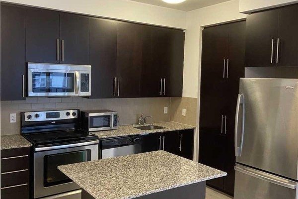 Dining room - 2707 - 330 Burnhamthorpe Road, Mississauga, ON L5B3Y5 Photo 2