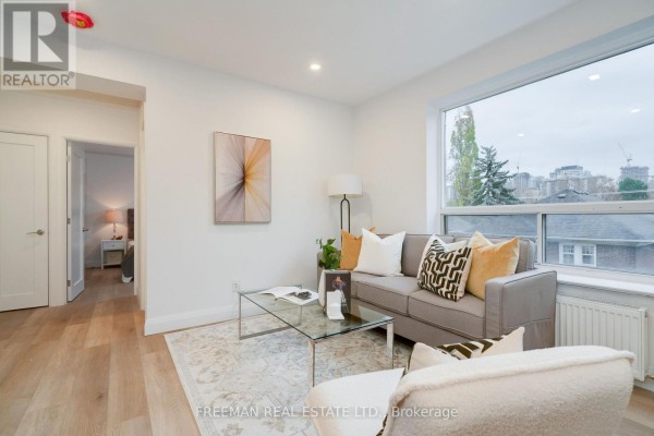 Bedroom 2 - 2707 Yonge Street, Toronto, ON M4N2H8 Photo 4