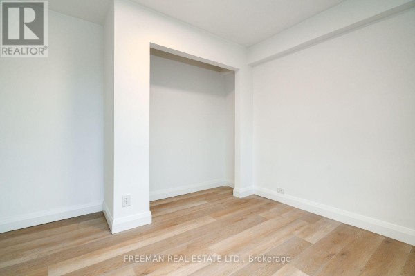 2707 Yonge Street, Toronto, ON M4N2H8 Photo 5