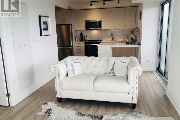 2708 - 286 Main Street, Toronto, ON M4C0B3 Photo 5
