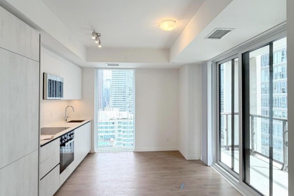 Dining room - 2708 - 400 King Street W, Toronto, ON M5V0X8 Photo 5