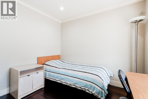 2708 Boundary Road, Burnaby, BC V5M3Z6 Photo 5