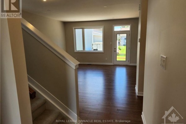 271 Falsetto Street, Ottawa, ON K1W0S4 Photo 4