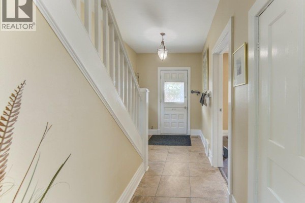 3pc Ensuite bath - 271 London Road W, Guelph, ON N1H2C7 Photo 4