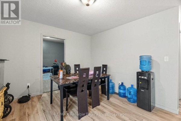 271 Main Street, Central Huron, ON N0M2H0 Photo 5