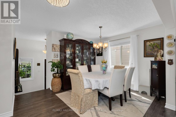 Dining room - 271 Quebec Street, Clearview, ON L0M1S0 Photo 3