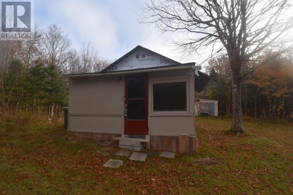 Porch - 271 Sutherland Road, Nuttby, NS B6L6V1 Photo 3