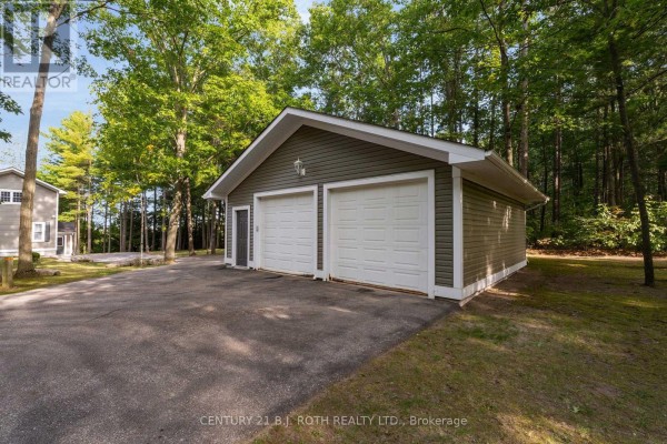 2710 Portage Trail, Springwater, ON, photo 3