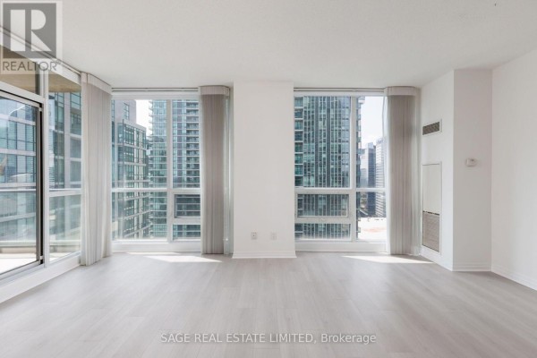2711 - 16 Yonge Street, Toronto, ON, photo 2