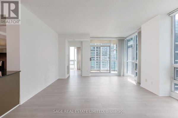 Living room - 2711 - 16 Yonge Street, Toronto, ON M5E2A1 Photo 4