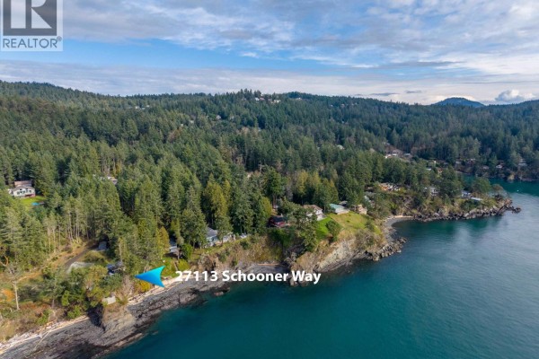 27113 Schooner Way, Pender Island, BC V0N2M2 Photo 5